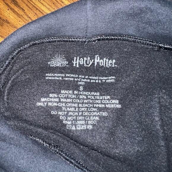 Wizarding World Harry Potter Men's Black Hogwarts Varsity Pullover Hoodie SM - Picture 9 of 9